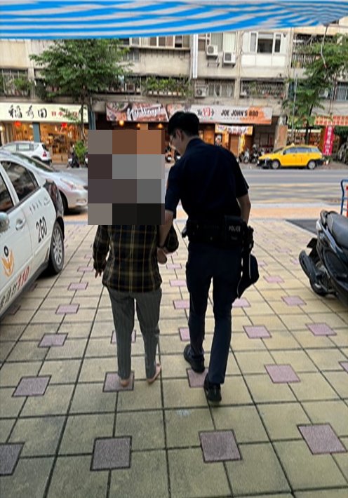 中和熱心警 協助迷失長者返家